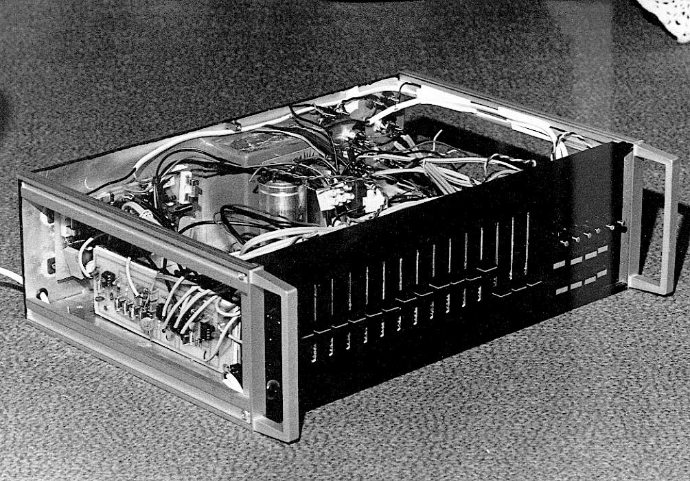 gunnel_amp100pr.jpg