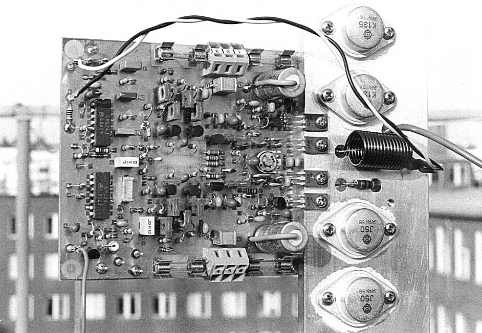 qro_pcb_detail100pr.jpg